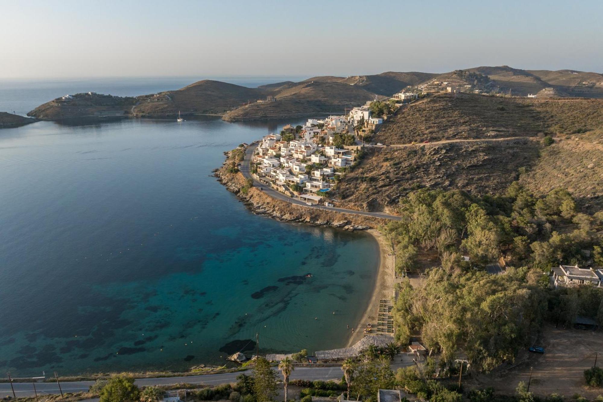 Okeanos Hotell Vourkárion Eksteriør bilde